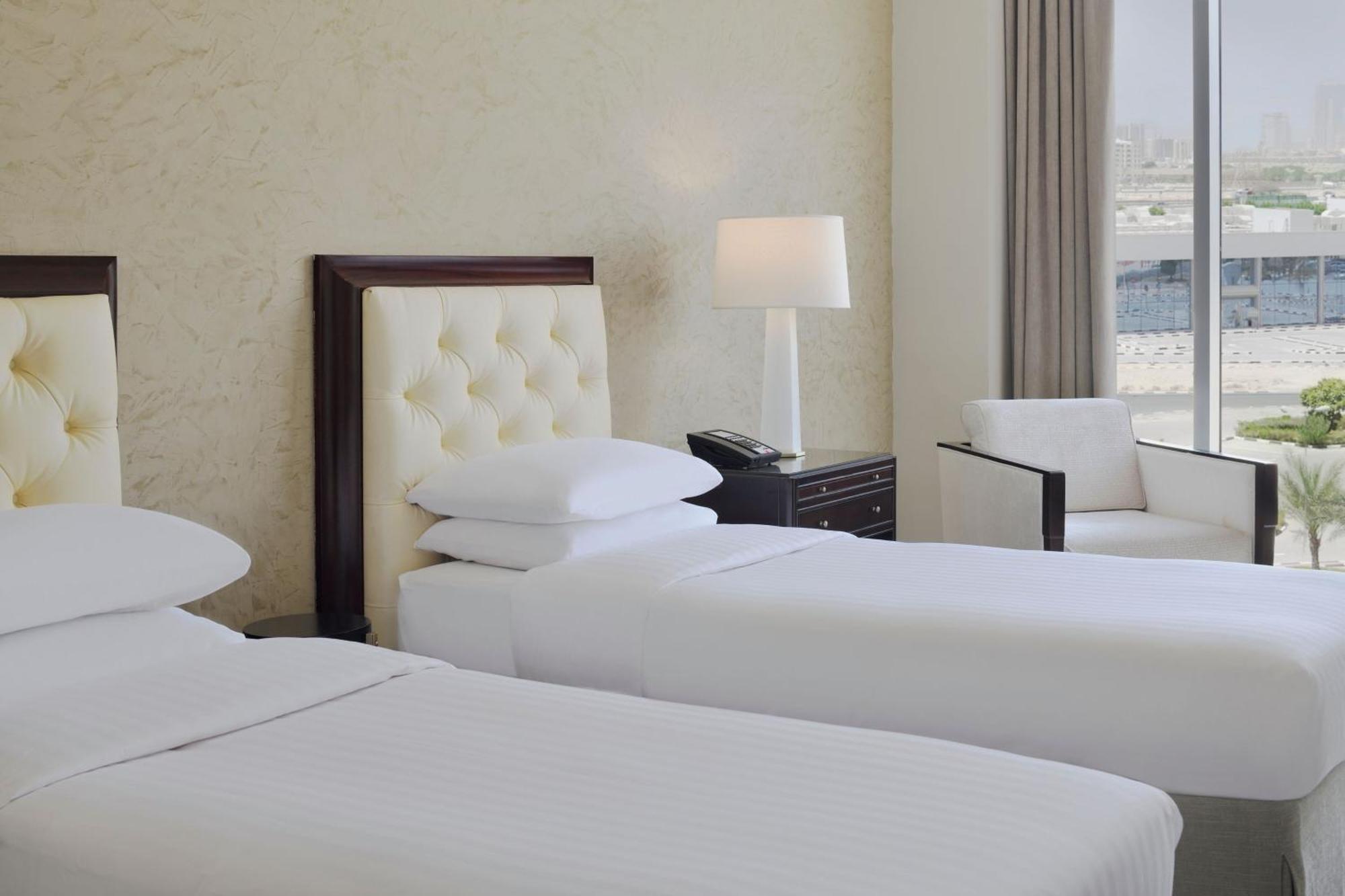 Delta Hotels By Marriott Dubai Investment Park Exteriér fotografie